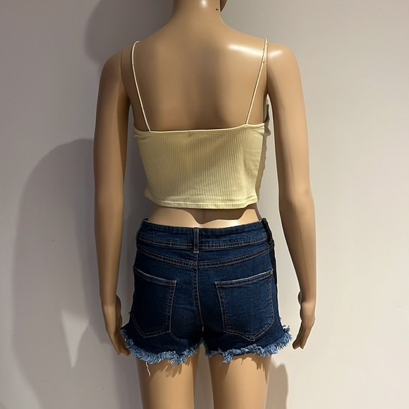 Ardene Jean shorts - Picture 2 of 2